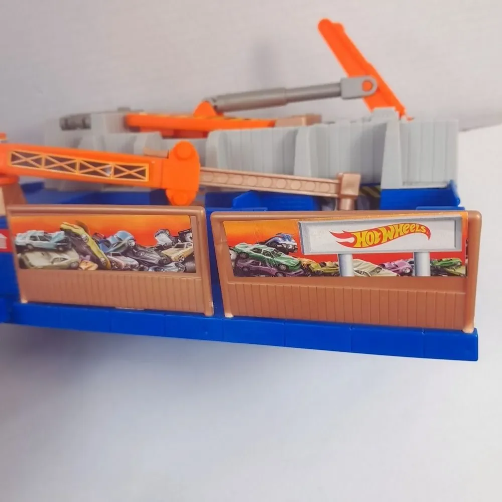 Hot Wheels Car Crusher Action Playset H9575 1998 track junkyard Vintage PARTS